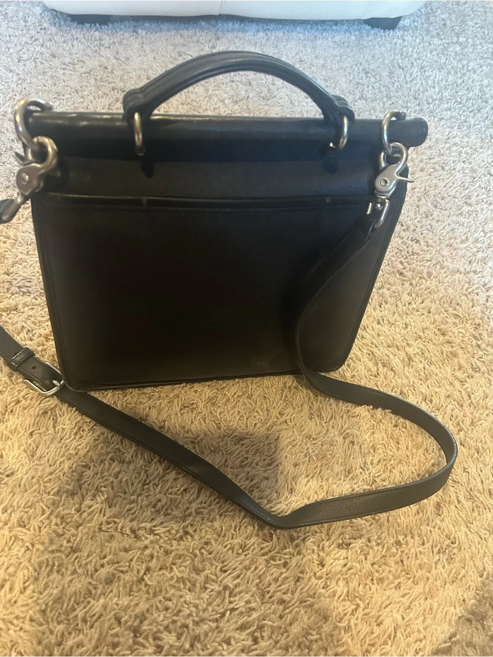 Vintage Coach Willis 9927 Black Leather Dowel Crossbody Bag